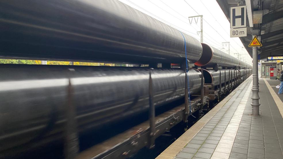 Auf der Bahnstrecke zwischen Papenburg und Norddeich-Mole finden umfangreiche Arbeiten statt. © Hanken