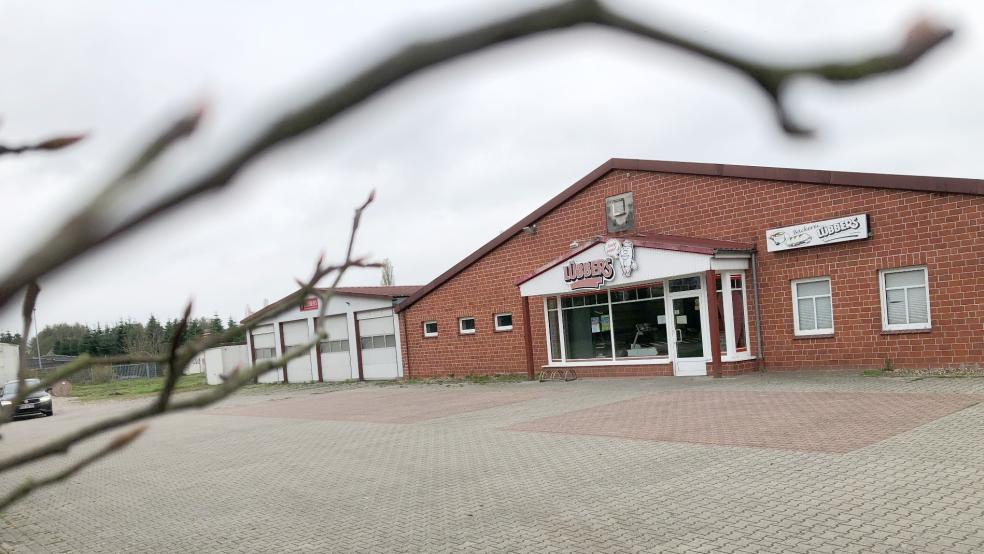 Das Gebäude, in dem die Filiale und die Bäckerei der Bäckerei Lübbers untergebracht sind, wurde samt Umfeld zwangsversteigert.<br />  © Foto: Busemann