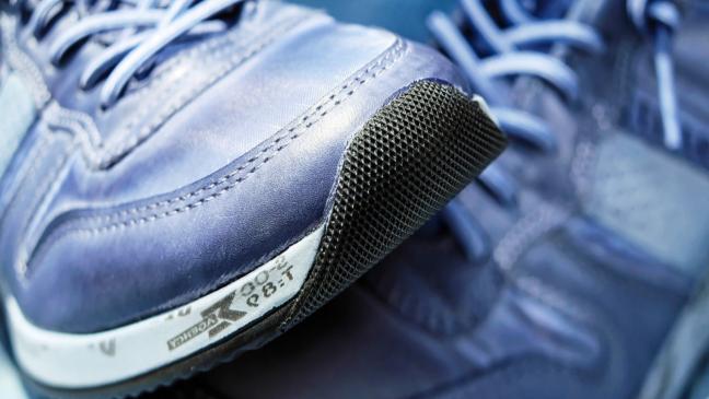 Mann bewirft Markt-Mitarbeiterin mit Schuh und verletzt sie