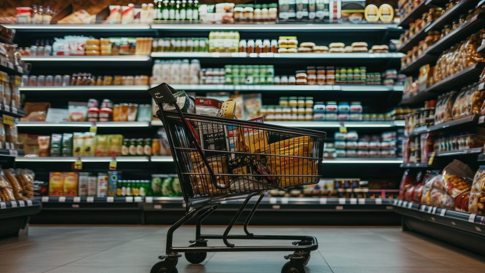 Ein Streit zwischen mehreren Kunden an einer Supermarkt-Kasse ist eskaliert. Dabei floss auch Blut. © pixabay
