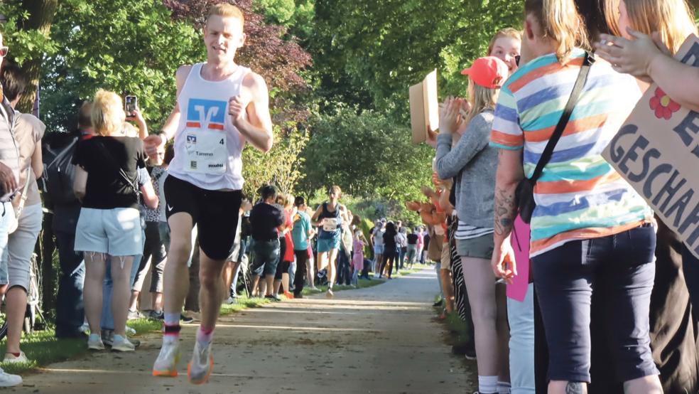 Tammo Oldigs gewann dieses Jahr den Ossiloop. Nun kann man sich wieder für den Lauf anmelden.  © Foto: Ammermann