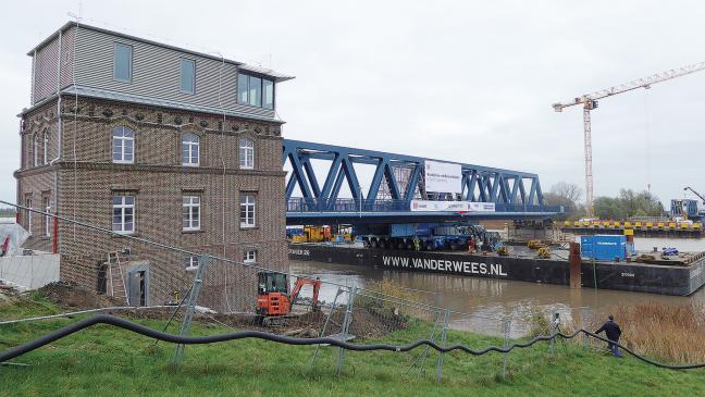 Lücke in der  Brücke wird geschlossen