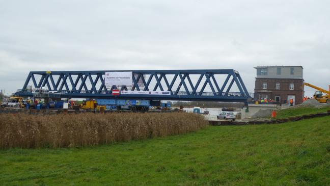 Friesenbrücke: Wetter wirbelt Zeitplan durcheinander