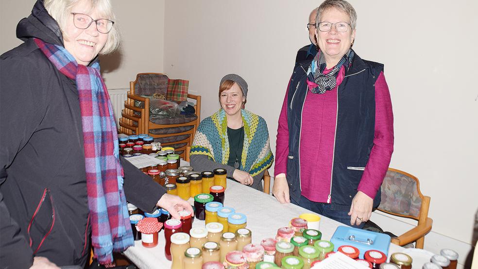 Auch Gläser mit Eingemachtem fanden guten Absatz beim Basar. © Himstedt