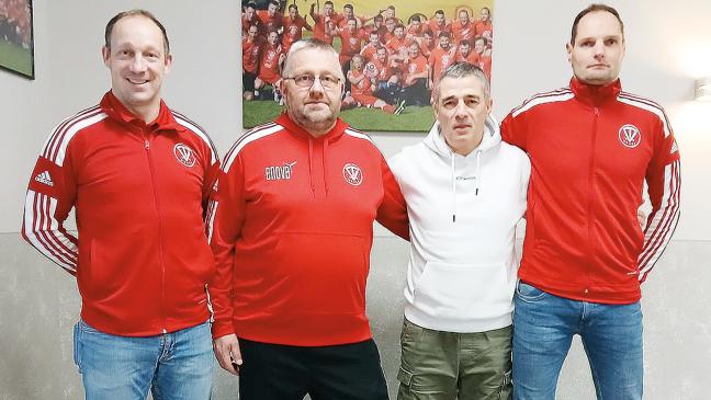Bunder Trainer-Team verlängert komplett