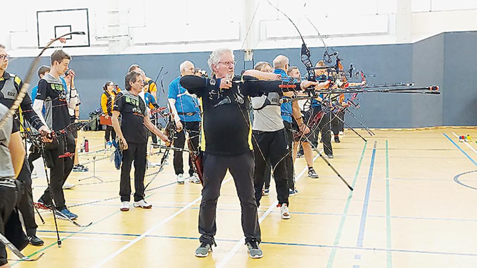 Peter Gerdes (vorne) und der SV Leer konnten keines ihrer Duelle am Sonntag gewinnen.  © Foto: privat