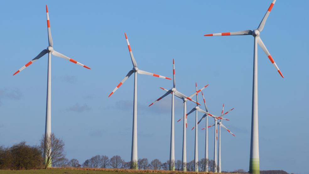 Eine Windkraftanlage in Bunderhee (Beispielbild) ist von unbekannten Tätern angegangen worden. © Hanken