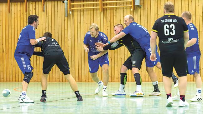 Holthusen glückt die Revanche im Derby