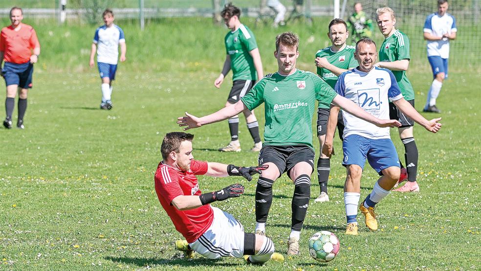 In dieser Szene ließen BSV-Keeper Reent Groeneveld und Sebastian Konken nichts anbrennen.  © Foto: Bruins