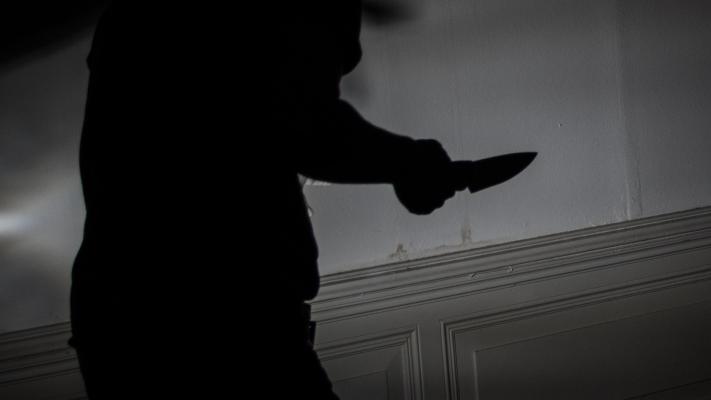 Messer verfehlte Polizisten nur knapp