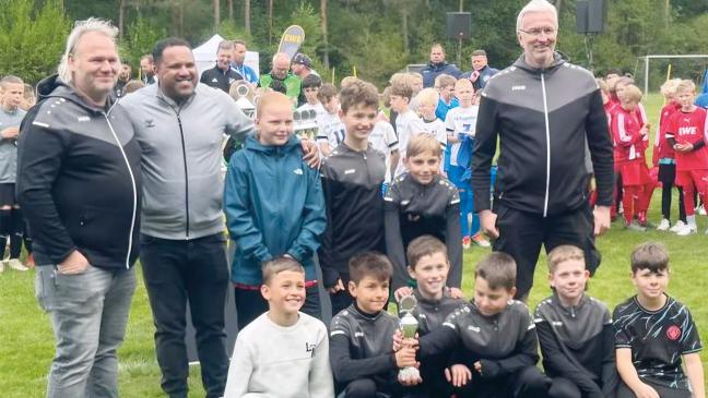 Rheiderländer spielen starken EWE-Cup