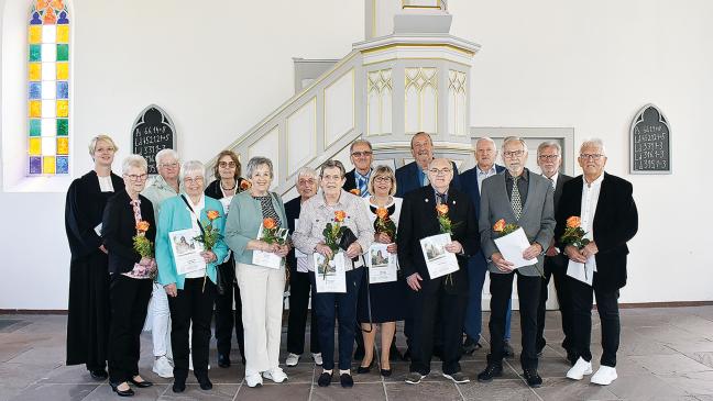 Konfirmationsjubiläum mit Wunschliedern und Erinnerungen