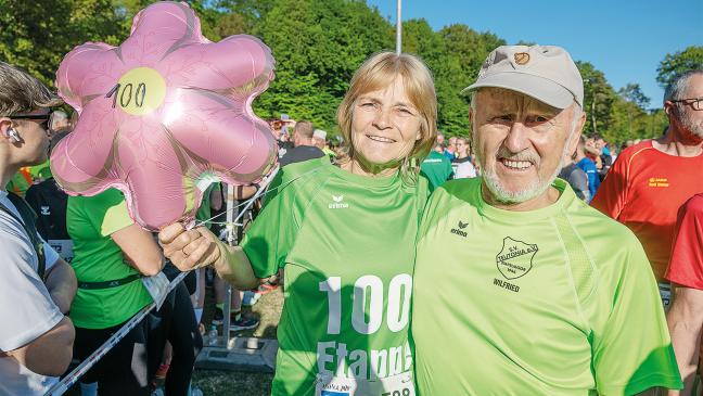 Rheiderländerin läuft 100. Ossiloop-Etappe