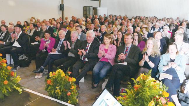 Schulen und Medien für Platt-Erhalt gefordert