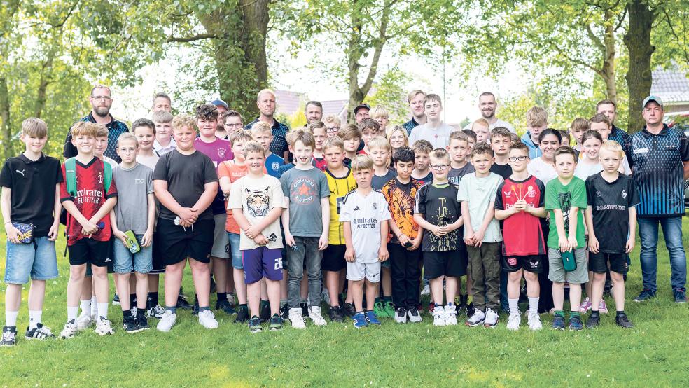 41 Kinder im Alter von acht bis 14 Jahren nahmen am Holthuser Darts-Turnier teil.  © Foto: Jungeblut