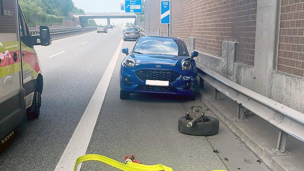 Auf der Autobahn 31 hat es um 15.50 Uhr einen Unfall gegeben, der Hauptfahrstreifen wurde während der Bergung der Unfallfahrzeuge gesperrt. © Feuerwehr/Rand