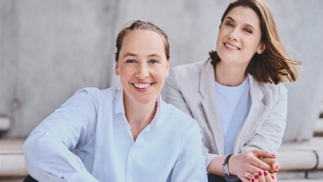 Ostfriesisches Frauen-Tandem an der Kunsthallen-Spitze