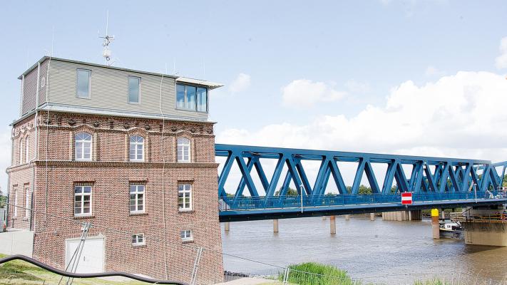 Ein Mast für mehr Sicherheit