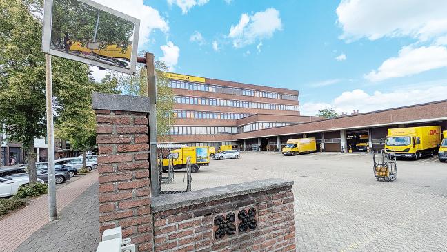 Post-Umzug ins Industriegebiet