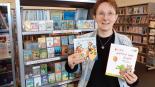 Mediothek mit vielen jungen Lesern