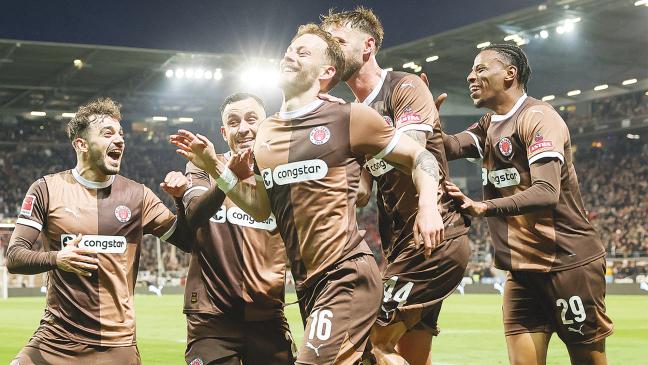 100 Sitzplätze mehr für Firrel und St. Pauli