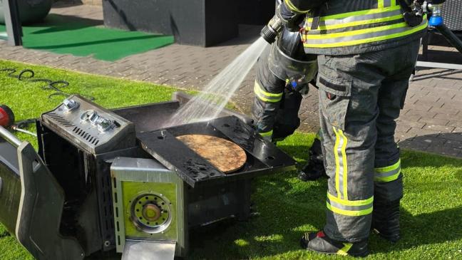 Gasgrill brennt in Bunde