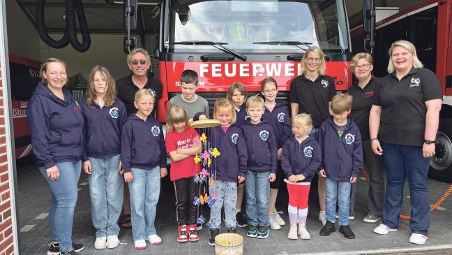 Theatergruppe Jemgum spendet für Kinder- und Jugendarbeit