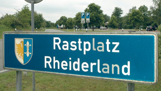 E-Autos auf Rastplätzen schnell aufladen
