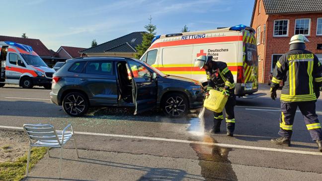 Unfall mit zwei Autos und Transporter