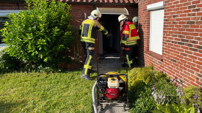 Elektrogerät in Küche gerät in Brand