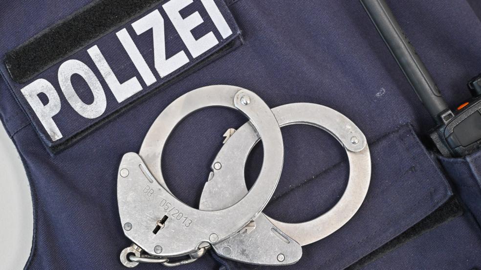 Zeugen, die Hinweise zu der Tat oder den Tätern geben können, werden um Kontaktaufnahme mit der Polizei gebeten. © Pleul (dpa/Symbolfoto)