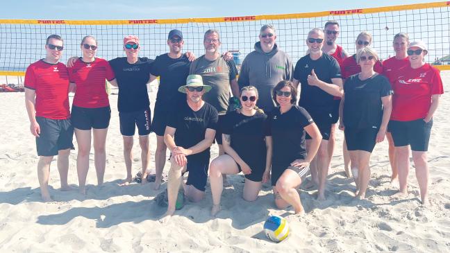 Stapelmoorer Volleyballer spielen auf Langeoog