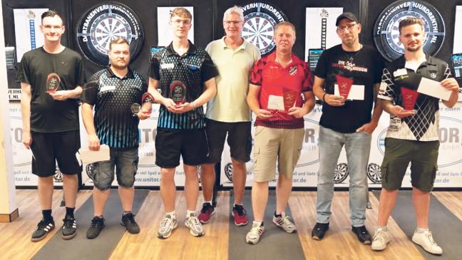 40 Spieler machen erstes Jemgumer Darts-Turnier zum Erfolg