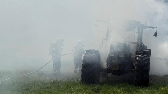 Trecker-Gespann brennt aus