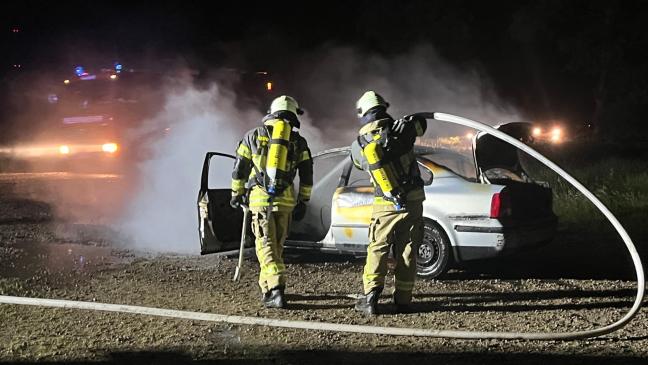 Auto brennt nachts auf Windpark-Gelände