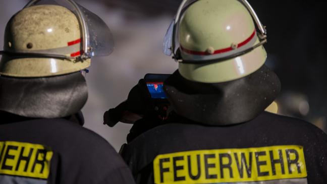 Radlader durch Brand zerstört