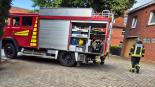 Innenraum eines Wohnmobils steht in Flammen