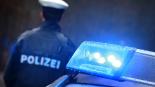 Betrunkener leistet Widerstand bei Polizeikontrolle