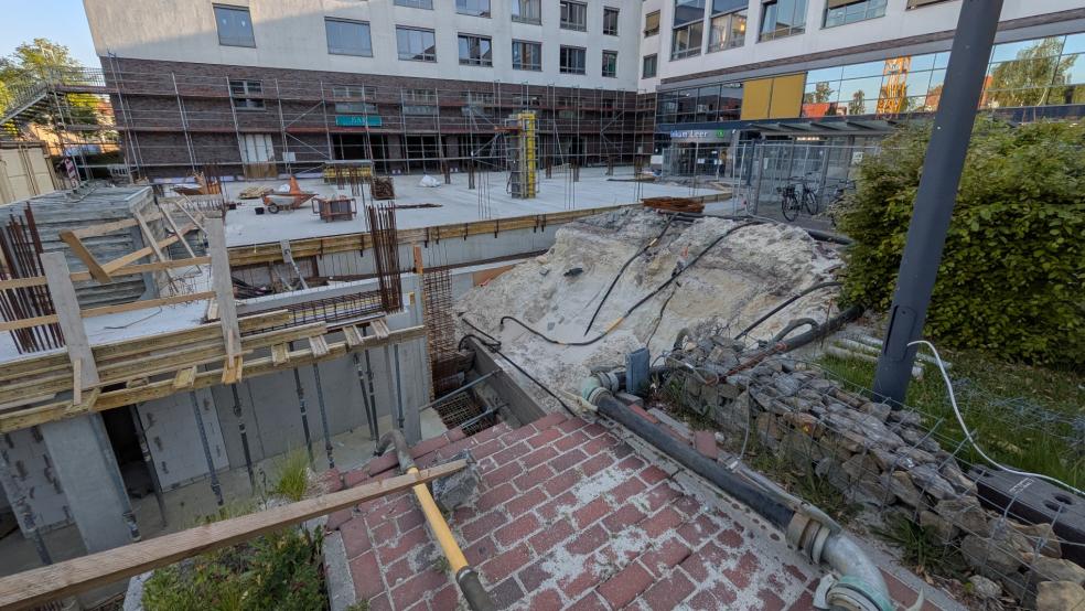 Der Haupteingang des Klinikums ist aufgrund der laufenden Bauarbeiten nicht mehr gut zugänglich. © Archivfoto: Szyska