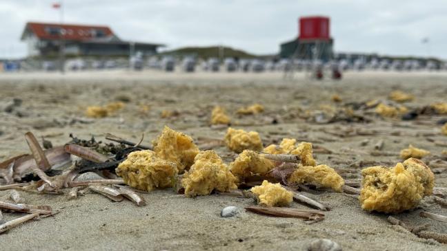 Klümpchen auf Inseln angespült - Strände weiter offen 