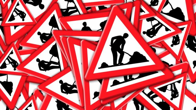 Halbseitige Sperrungen von drei Bahnübergängen
