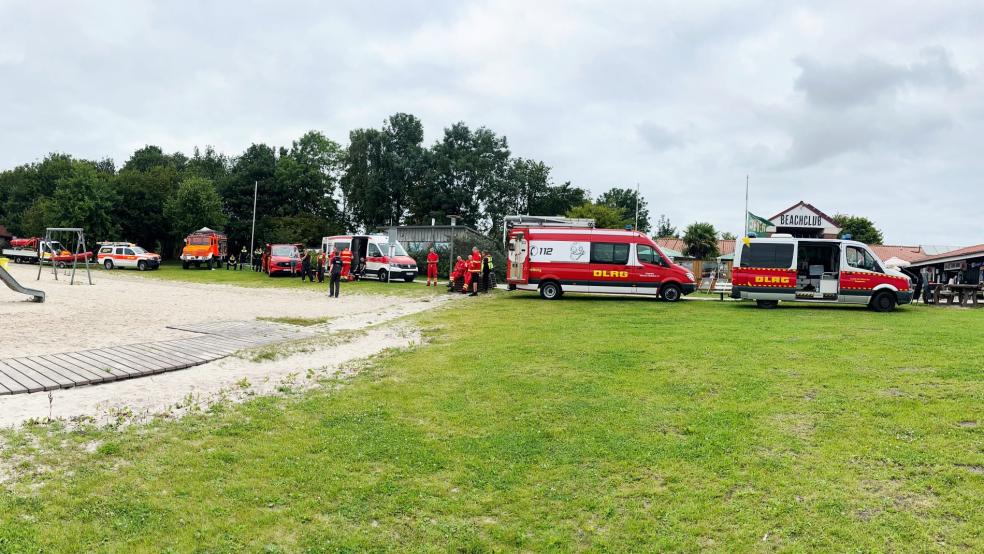 Ein Großaufgebot an Einsatzkräften war am Timmeler Meer bei einer Vermisstensuche mit eingebunden. © Feuerwehr