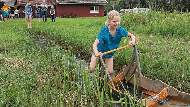 Kinder haben auch bei Regen und Wind ihren Spaß