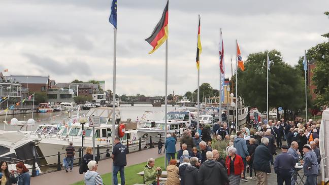 Großes Programm im und am Wasser   