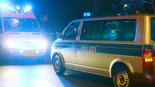 Autofahrer fährt auf der A 28 auf stehenden Wagen auf