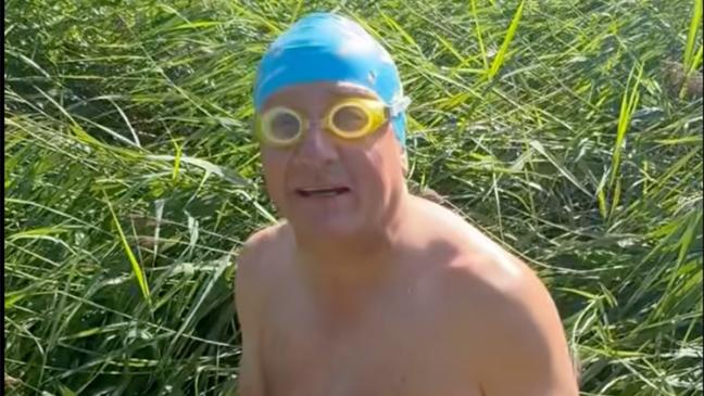 Boning badet in der »Hölle« von Weener 