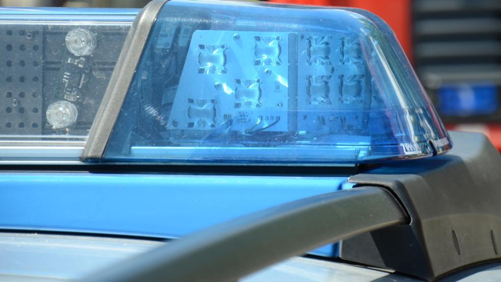 Die Polizei berichtet von einem Unfall an einer Tankstelle. © Hanken/Archiv