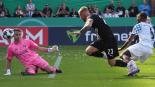 Jemgumer stellt DFB-Pokal-Rekord für Torhüter ein