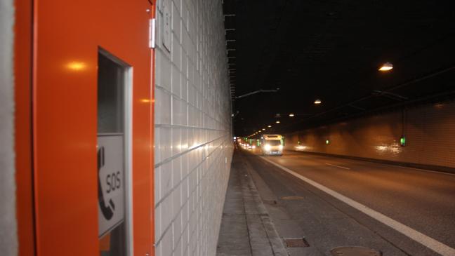 Emstunnel: Beide Hauptfahrstreifen gesperrt