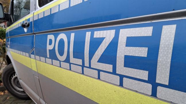 Unfall vor dem Emstunnel - Fahrbahn Richtung Rheiderland gesperrt